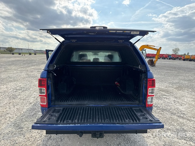 2016 Ford Ranger XLT Crew Cab Pickup - شاحنة البيك أب: صورة 5 2016 Ford Ranger XLT Crew Cab Pickup - شاحنة البيك أب: صورة 5