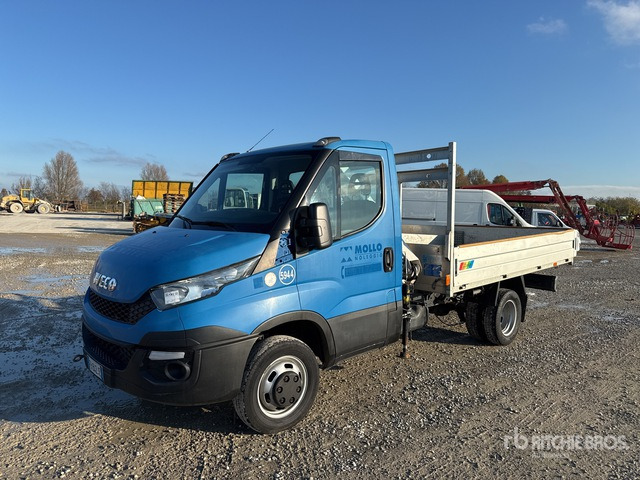 2016 Iveco 35C11 2016 Bonfiglioli P2300 L/2SI on ... Flatbed Truck with Crane - شاحنة مفتوحة: صورة 2 2016 Iveco 35C11 2016 Bonfiglioli P2300 L/2SI on ... Flatbed Truck with Crane - شاحنة مفتوحة: صورة 2