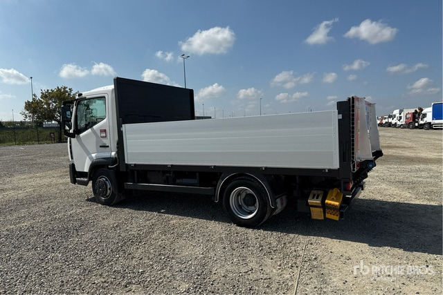2016 Renault D75.180 4x2 Flatbed Truck - شاحنات مسطحة: صورة 1 2016 Renault D75.180 4x2 Flatbed Truck - شاحنات مسطحة: صورة 1