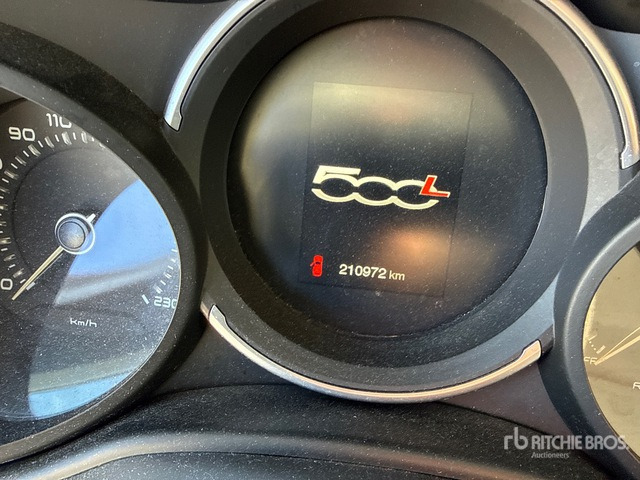 2017 Fiat 500L Automobile - سيارة: صورة 1 2017 Fiat 500L Automobile - سيارة: صورة 1