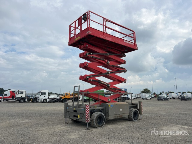 2017 Holland Lift HL220 D25 Piattaforma aerea verticale - رافعة هيدروليكية مقصية: صورة 4 2017 Holland Lift HL220 D25 Piattaforma aerea verticale - رافعة هيدروليكية مقصية: صورة 4