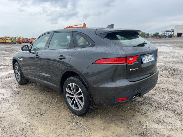 2019 Jaguar F-Pace 2.0D I4 180CV R-SPORT AWD SUV - سيارة دفع رباعي: صورة 4 2019 Jaguar F-Pace 2.0D I4 180CV R-SPORT AWD SUV - سيارة دفع رباعي: صورة 4