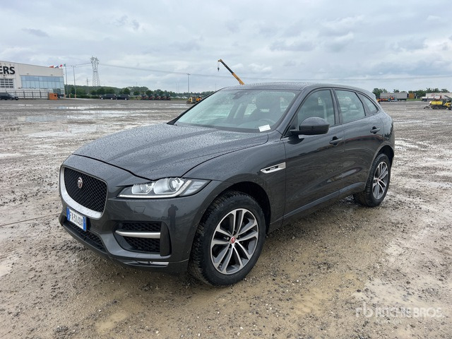 2019 Jaguar F-Pace 2.0D I4 180CV R-SPORT AWD SUV - سيارة دفع رباعي: صورة 2 2019 Jaguar F-Pace 2.0D I4 180CV R-SPORT AWD SUV - سيارة دفع رباعي: صورة 2