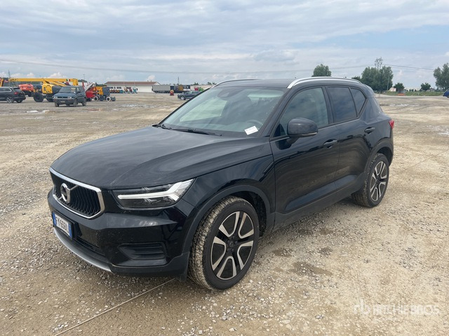 2019 Volvo XC40 D3 AWD GEARTRONIC BUSINESS PLUS SUV - سيارة دفع رباعي: صورة 3 2019 Volvo XC40 D3 AWD GEARTRONIC BUSINESS PLUS SUV - سيارة دفع رباعي: صورة 3