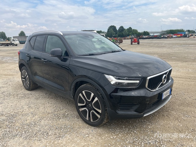 2019 Volvo XC40 D3 AWD GEARTRONIC BUSINESS PLUS SUV - سيارة دفع رباعي: صورة 2 2019 Volvo XC40 D3 AWD GEARTRONIC BUSINESS PLUS SUV - سيارة دفع رباعي: صورة 2