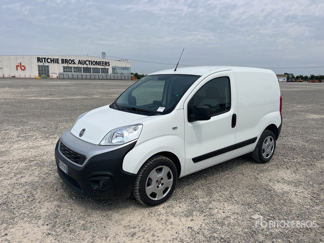 2020 Fiat Fiorino Autocarro furgonato - فان المدمجة: صورة 2 2020 Fiat Fiorino Autocarro furgonato - فان المدمجة: صورة 2