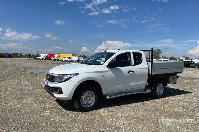 2020 Fiat Fullback 4x4 Extended Cab 2.4 154CV SX 4X4 Flatbed Truck - شاحنة مفتوحة: صورة 3 2020 Fiat Fullback 4x4 Extended Cab 2.4 154CV SX 4X4 Flatbed Truck - شاحنة مفتوحة: صورة 3