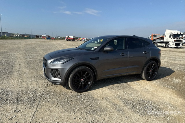 2020 Jaguar E Pace 2.0D I4 CHEQUERED FLAG AUTO 4WD SUV - سيارة دفع رباعي: صورة 3 2020 Jaguar E Pace 2.0D I4 CHEQUERED FLAG AUTO 4WD SUV - سيارة دفع رباعي: صورة 3