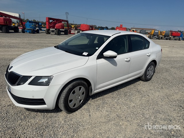2020 Skoda Octavia Autovettura - سيارة: صورة 1 2020 Skoda Octavia Autovettura - سيارة: صورة 1