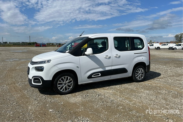 2021 Citroen Berlingo Autocarro furgonato - فان المدمجة: صورة 1 2021 Citroen Berlingo Autocarro furgonato - فان المدمجة: صورة 1