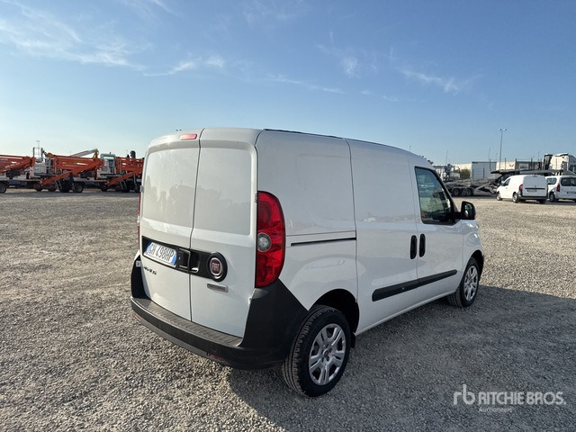 2021 Fiat Doblo CARGO CH1 LOUNGE 1.3 MJET 95CV ... Van Truck - فان المدمجة: صورة 4 2021 Fiat Doblo CARGO CH1 LOUNGE 1.3 MJET 95CV ... Van Truck - فان المدمجة: صورة 4