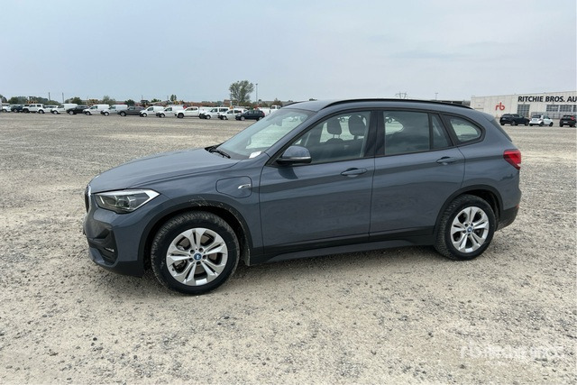 2022 BMW X1 XDRIVE 25E BUSINESS ADVANTAGE SUV - سيارة دفع رباعي: صورة 3 2022 BMW X1 XDRIVE 25E BUSINESS ADVANTAGE SUV - سيارة دفع رباعي: صورة 3
