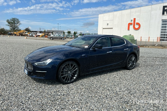 2022 Maserati Ghibli 2.0 330CV 48V MHEV GT AUTO Automobile - سيارة: صورة 3 2022 Maserati Ghibli 2.0 330CV 48V MHEV GT AUTO Automobile - سيارة: صورة 3