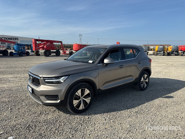 2022 Volvo XC40 T4 PLUG-IN HYBRID AUTO RECH INS ... SUV - سيارة دفع رباعي: صورة 1 2022 Volvo XC40 T4 PLUG-IN HYBRID AUTO RECH INS ... SUV - سيارة دفع رباعي: صورة 1