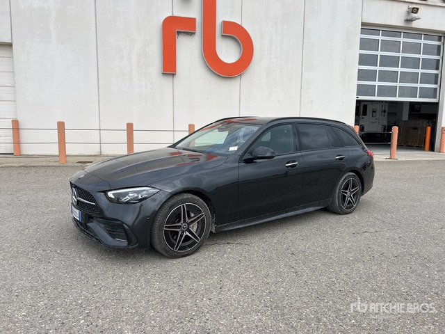 2023 Mercedes-Benz C300e SW PHEV PREMIUM PRO AUTO Automobile - سيارة: صورة 3 2023 Mercedes-Benz C300e SW PHEV PREMIUM PRO AUTO Automobile - سيارة: صورة 3