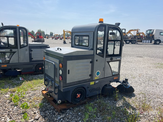 2025 Kaster VOL-2000 (Unused) Broom Tractor - سياره كنس شوارع: صورة 4 2025 Kaster VOL-2000 (Unused) Broom Tractor - سياره كنس شوارع: صورة 4