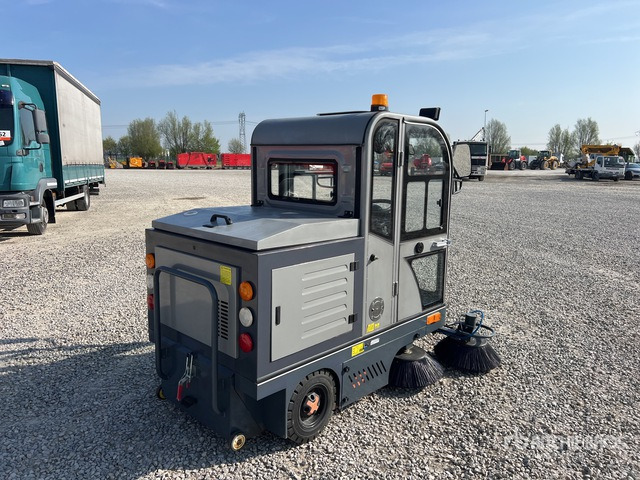 2025 Kaster VOL-2000 (Unused) Broom Tractor - سياره كنس شوارع: صورة 3 2025 Kaster VOL-2000 (Unused) Broom Tractor - سياره كنس شوارع: صورة 3