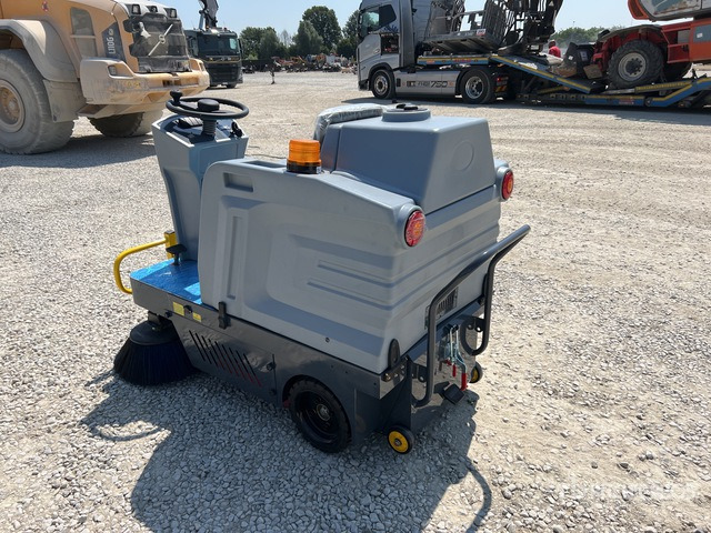 2025 Kaster WE1350 (Unused) Broom Tractor - سياره كنس شوارع: صورة 4 2025 Kaster WE1350 (Unused) Broom Tractor - سياره كنس شوارع: صورة 4