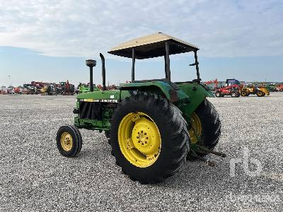 JOHN DEERE 2650 - جرار: صورة 2 JOHN DEERE 2650 - جرار: صورة 2