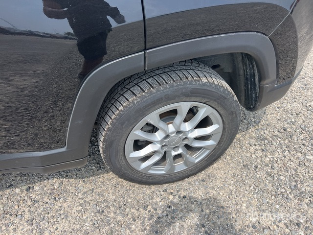 Jeep Compass SUV - سيارة دفع رباعي: صورة 5 Jeep Compass SUV - سيارة دفع رباعي: صورة 5
