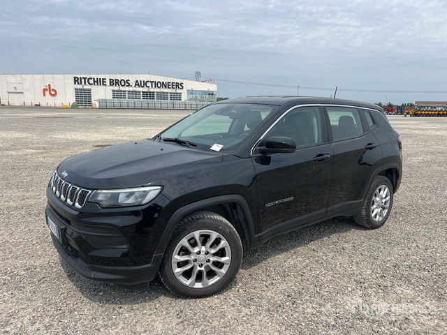 Jeep Compass SUV - سيارة دفع رباعي: صورة 2 Jeep Compass SUV - سيارة دفع رباعي: صورة 2