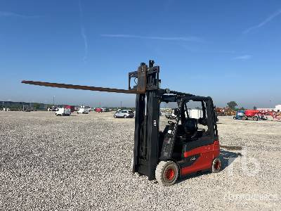 LINDE E30L 3000 kg - رافعة شوكية كهربائية: صورة 1 LINDE E30L 3000 kg - رافعة شوكية كهربائية: صورة 1