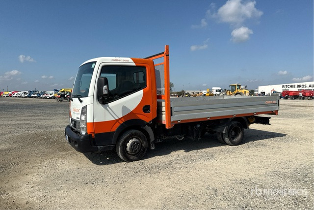 Nissan Cabstar NT400 Autocarro cassone fisso - شاحنات مسطحة: صورة 1 Nissan Cabstar NT400 Autocarro cassone fisso - شاحنات مسطحة: صورة 1