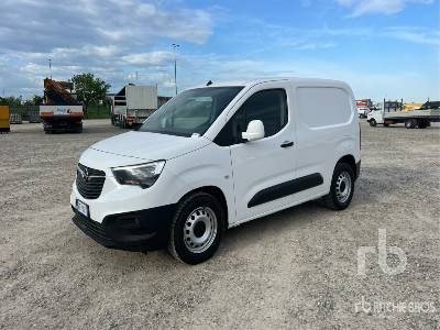 OPEL COMBO 1.6 DIESEL 75CV L1 1000KG MT5 - شاحنة مقفلة: صورة 1 OPEL COMBO 1.6 DIESEL 75CV L1 1000KG MT5 - شاحنة مقفلة: صورة 1