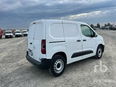 OPEL COMBO 1.6 DIESEL 75CV L1 1000KG MT5 - شاحنة مقفلة: صورة 3 OPEL COMBO 1.6 DIESEL 75CV L1 1000KG MT5 - شاحنة مقفلة: صورة 3