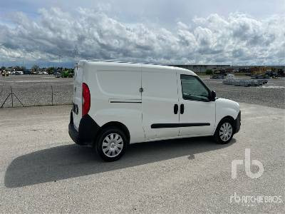 OPEL COMBO - شاحنة مقفلة: صورة 3 OPEL COMBO - شاحنة مقفلة: صورة 3