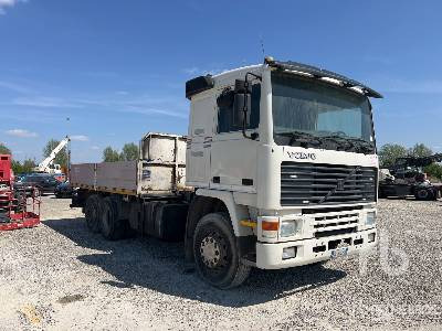 VOLVO F12 6x2 (Inoperable) - شاحنات مسطحة: صورة 5 VOLVO F12 6x2 (Inoperable) - شاحنات مسطحة: صورة 5