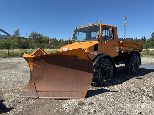 1982 Unimog 425C 4x4 Camion De Service 4x4 Service Truck - آلية المنفعة/ مركبة خاصة, شاحنة: صورة 2 1982 Unimog 425C 4x4 Camion De Service 4x4 Service Truck - آلية المنفعة/ مركبة خاصة, شاحنة: صورة 2