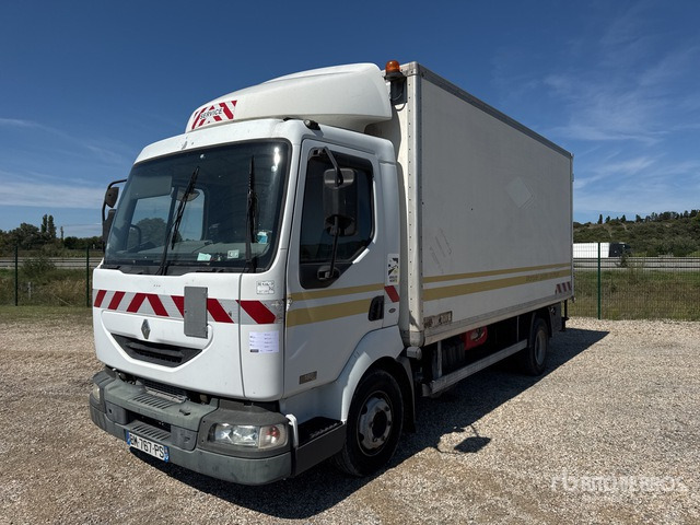 2004 Renault Midlum 180dci 4x2 Camion Fourgon 4x2 Van Truck - شاحنة مقفلة: صورة 2 2004 Renault Midlum 180dci 4x2 Camion Fourgon 4x2 Van Truck - شاحنة مقفلة: صورة 2