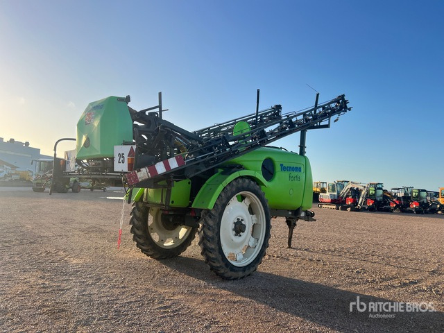 2004 Tecnoma Fortis 28 m S/A Pulverisateur Traine Pull-Type Sprayer - بخاخ مقطورة: صورة 3 2004 Tecnoma Fortis 28 m S/A Pulverisateur Traine Pull-Type Sprayer - بخاخ مقطورة: صورة 3