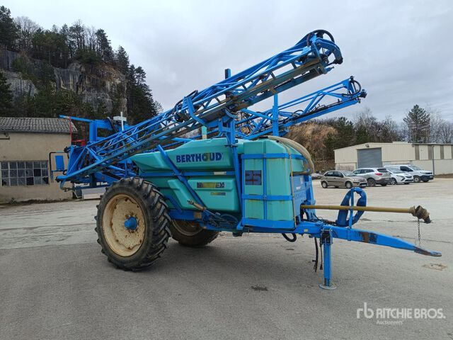 2005 Berthoud Racer 25 20 m S/A Pull-Type Sprayer - بخاخ مقطورة: صورة 2 2005 Berthoud Racer 25 20 m S/A Pull-Type Sprayer - بخاخ مقطورة: صورة 2
