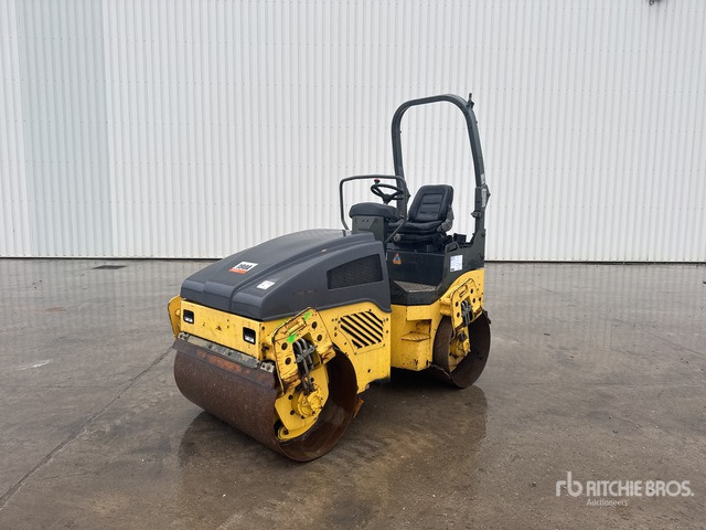 2006 Bomag BW120AD4 Compacteur A Guidage Manuel Walk Behind Roller - مدحلة صغيرة: صورة 1 2006 Bomag BW120AD4 Compacteur A Guidage Manuel Walk Behind Roller - مدحلة صغيرة: صورة 1