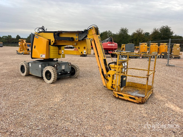 2006 Haulotte HA12IP 2WD Electric Nacelle Articulee Articulating Boom Lift - شاحنة ذراع مفصلي: صورة 4 2006 Haulotte HA12IP 2WD Electric Nacelle Articulee Articulating Boom Lift - شاحنة ذراع مفصلي: صورة 4