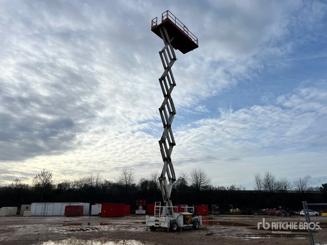 2007 Holland Lift B-195DL25 4x4 Diesel Nacelle Ciseau Scissor Lift - رافعة هيدروليكية مقصية: صورة 2 2007 Holland Lift B-195DL25 4x4 Diesel Nacelle Ciseau Scissor Lift - رافعة هيدروليكية مقصية: صورة 2