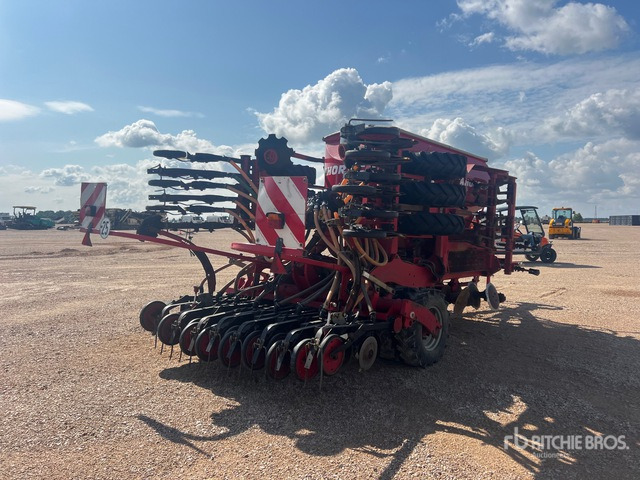 2007 Horsch Pronto 4 DC 4 m Semi-Mount Combination Semo ... Seed Drill - آلة البذار متعددة الوظائف: صورة 4 2007 Horsch Pronto 4 DC 4 m Semi-Mount Combination Semo ... Seed Drill - آلة البذار متعددة الوظائف: صورة 4