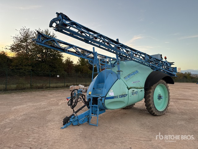 2008 Berthoud Tenor 35-37 28 m High Clearance Pulverisate ... Pull-Type Sprayer - بخاخ مقطورة: صورة 1 2008 Berthoud Tenor 35-37 28 m High Clearance Pulverisate ... Pull-Type Sprayer - بخاخ مقطورة: صورة 1