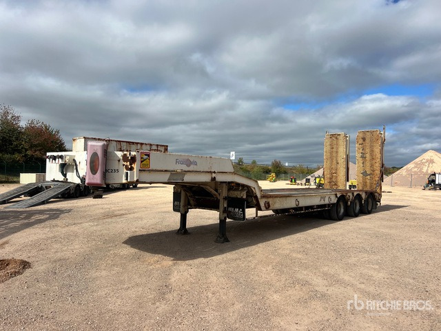 2008 Castera 3SS34T Remorque Porte-Engins 3 Essieux ... Lowboy Trailer - عربة منخفضة مسطحة نصف مقطورة: صورة 2 2008 Castera 3SS34T Remorque Porte-Engins 3 Essieux ... Lowboy Trailer - عربة منخفضة مسطحة نصف مقطورة: صورة 2