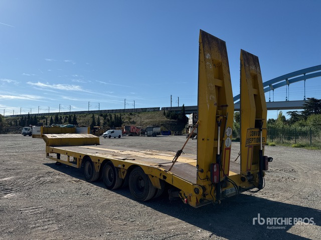 2008 Faymonville Multimax Tri/A Semi-Remorque Porte-Engin ... Lowboy Trailer - عربة منخفضة مسطحة نصف مقطورة: صورة 4 2008 Faymonville Multimax Tri/A Semi-Remorque Porte-Engin ... Lowboy Trailer - عربة منخفضة مسطحة نصف مقطورة: صورة 4