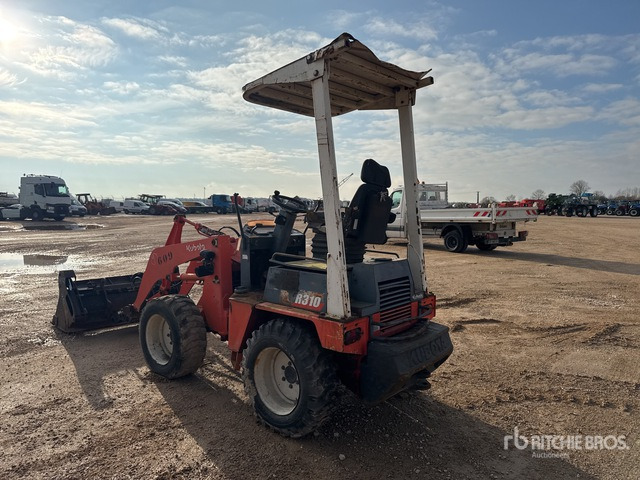 2008 Kubota R310 (Inoperable) Wheel Loader - اللودر بعجل: صورة 2 2008 Kubota R310 (Inoperable) Wheel Loader - اللودر بعجل: صورة 2