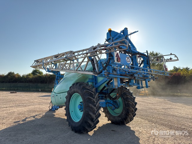 2009 Berthoud Tenor 55-60 DP Tronic 38 m High Clearance Pulverisate ... Pull-Type Sprayer - بخاخ مقطورة: صورة 3 2009 Berthoud Tenor 55-60 DP Tronic 38 m High Clearance Pulverisate ... Pull-Type Sprayer - بخاخ مقطورة: صورة 3