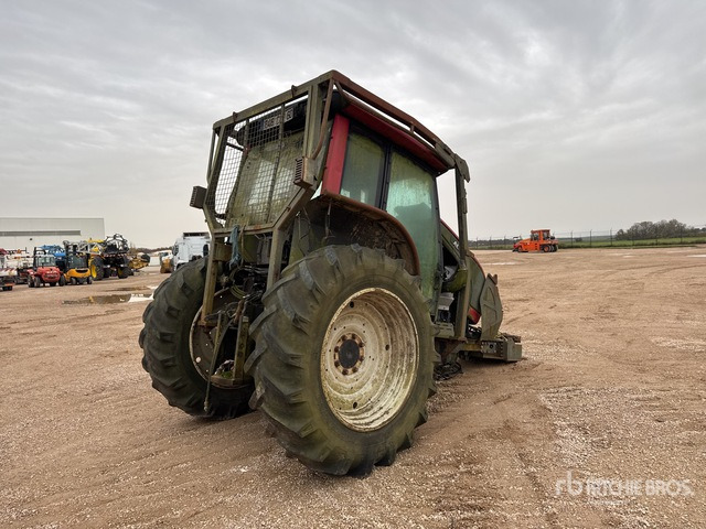 2009 Valtra N101 4x4 Tracteur Agricole (Inoperable) 4WD Tractor - جرار: صورة 3 2009 Valtra N101 4x4 Tracteur Agricole (Inoperable) 4WD Tractor - جرار: صورة 3