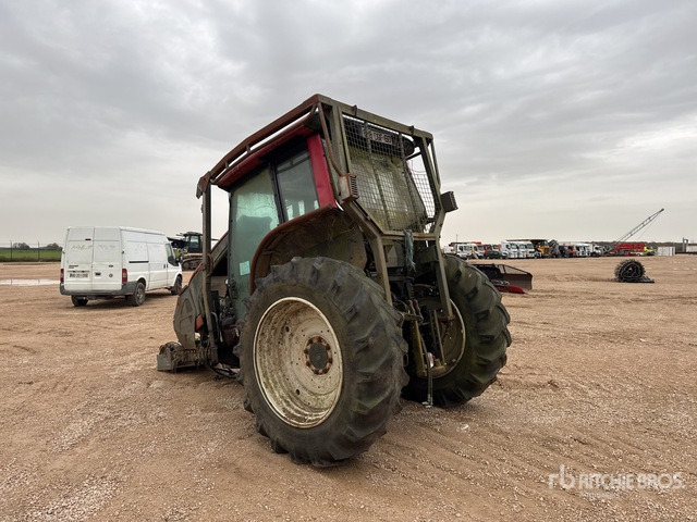 2009 Valtra N101 4x4 Tracteur Agricole (Inoperable) 4WD Tractor - جرار: صورة 2 2009 Valtra N101 4x4 Tracteur Agricole (Inoperable) 4WD Tractor - جرار: صورة 2