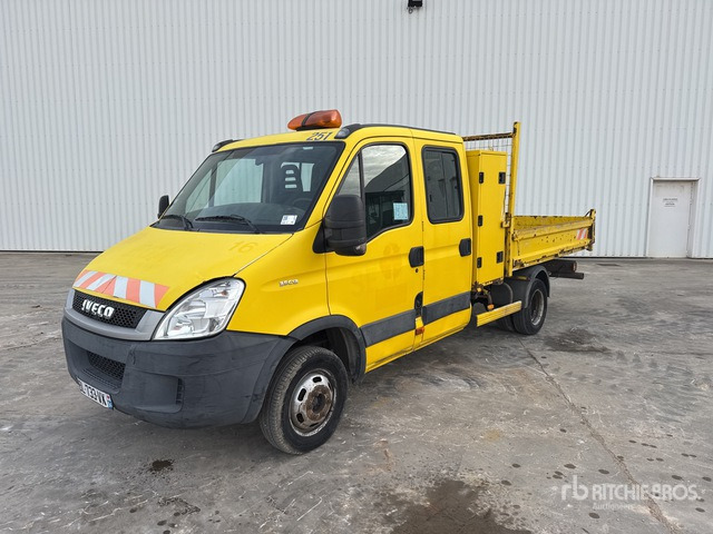 2011 Iveco 35C13 4x2 Camion Benne S/A Dump Truck - قلاب صغير, الشاحنات الصغيرة كابينة مزدوجة: صورة 2 2011 Iveco 35C13 4x2 Camion Benne S/A Dump Truck - قلاب صغير, الشاحنات الصغيرة كابينة مزدوجة: صورة 2