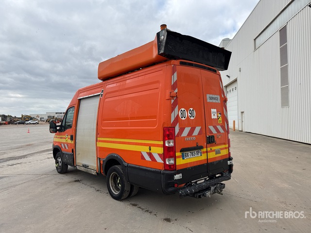 2011 Iveco 50C15 4x2 Vehicule Utilitaire Van Truck - شاحنة مقفلة: صورة 2 2011 Iveco 50C15 4x2 Vehicule Utilitaire Van Truck - شاحنة مقفلة: صورة 2