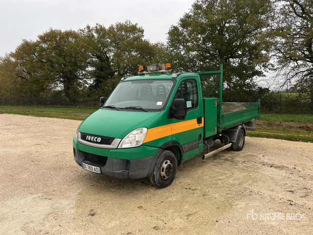 2011 Iveco Daily Camion Benne Dump Truck: Light Duty - شاحنة قلاب: صورة 1 2011 Iveco Daily Camion Benne Dump Truck: Light Duty - شاحنة قلاب: صورة 1