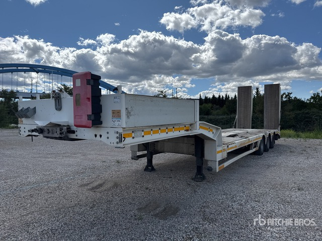 2012 Faymonville Multimax 56500 kg Tri/A Semi-Remorque Po ... Lowboy Trailer - عربة منخفضة مسطحة نصف مقطورة: صورة 1 2012 Faymonville Multimax 56500 kg Tri/A Semi-Remorque Po ... Lowboy Trailer - عربة منخفضة مسطحة نصف مقطورة: صورة 1